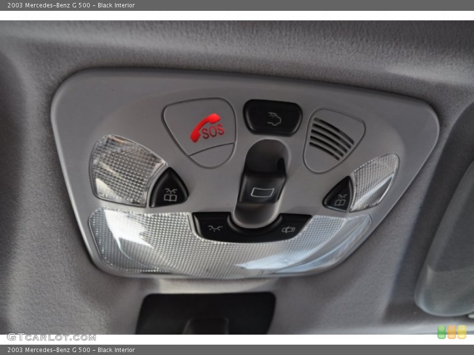 Black Interior Controls for the 2003 Mercedes-Benz G 500 #49941260