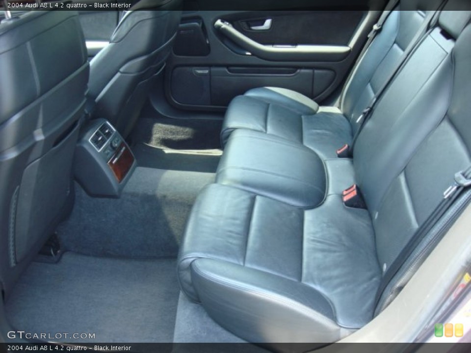 Black Interior Photo for the 2004 Audi A8 L 4.2 quattro #49943390