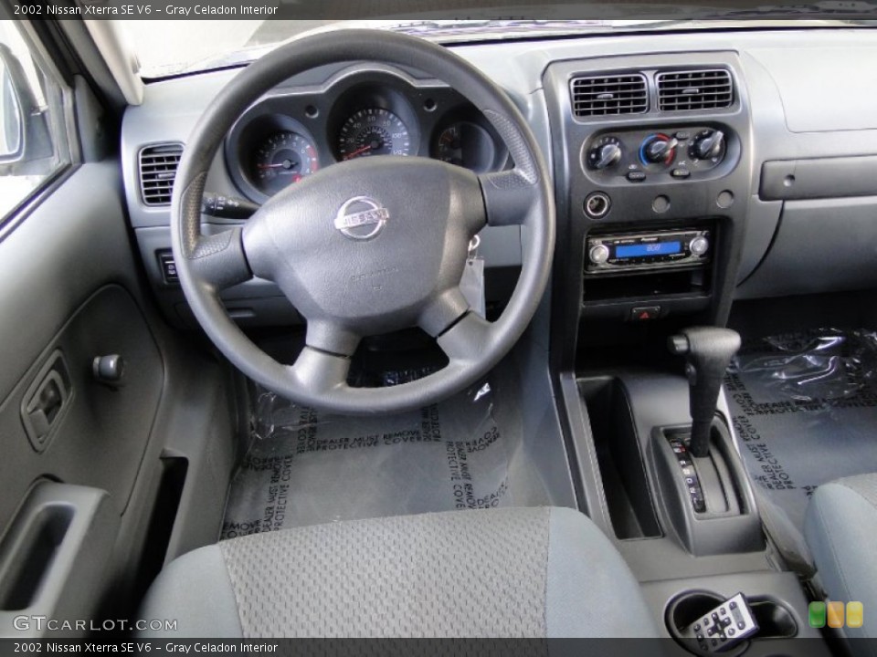 Gray Celadon Interior Photo for the 2002 Nissan Xterra SE V6 #49948058
