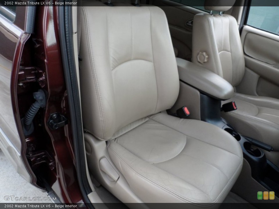 Beige Interior Photo for the 2002 Mazda Tribute LX V6 #49949132