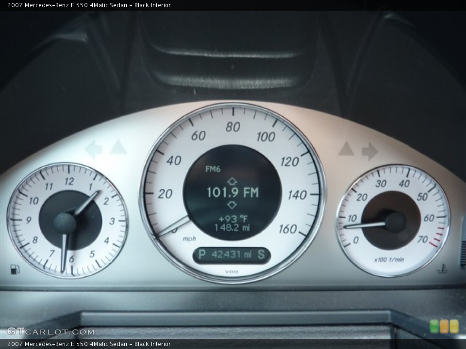 Black Interior Gauges for the 2007 Mercedes-Benz E 550 4Matic Sedan #49951445