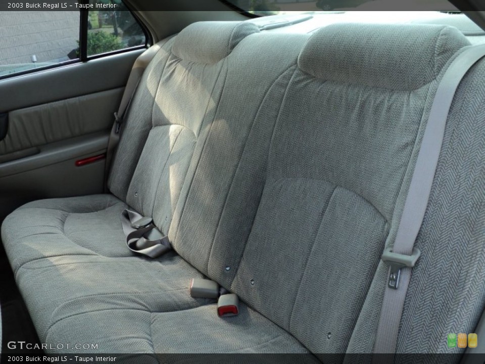 Taupe Interior Photo for the 2003 Buick Regal LS #49953260