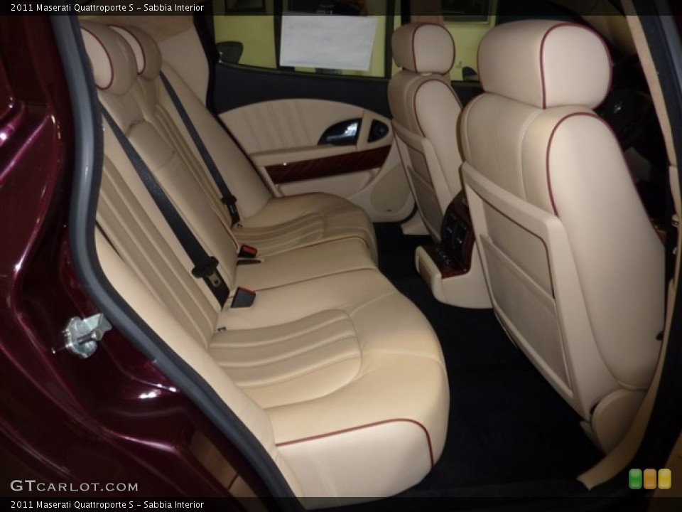 Sabbia Interior Photo for the 2011 Maserati Quattroporte S #49954028