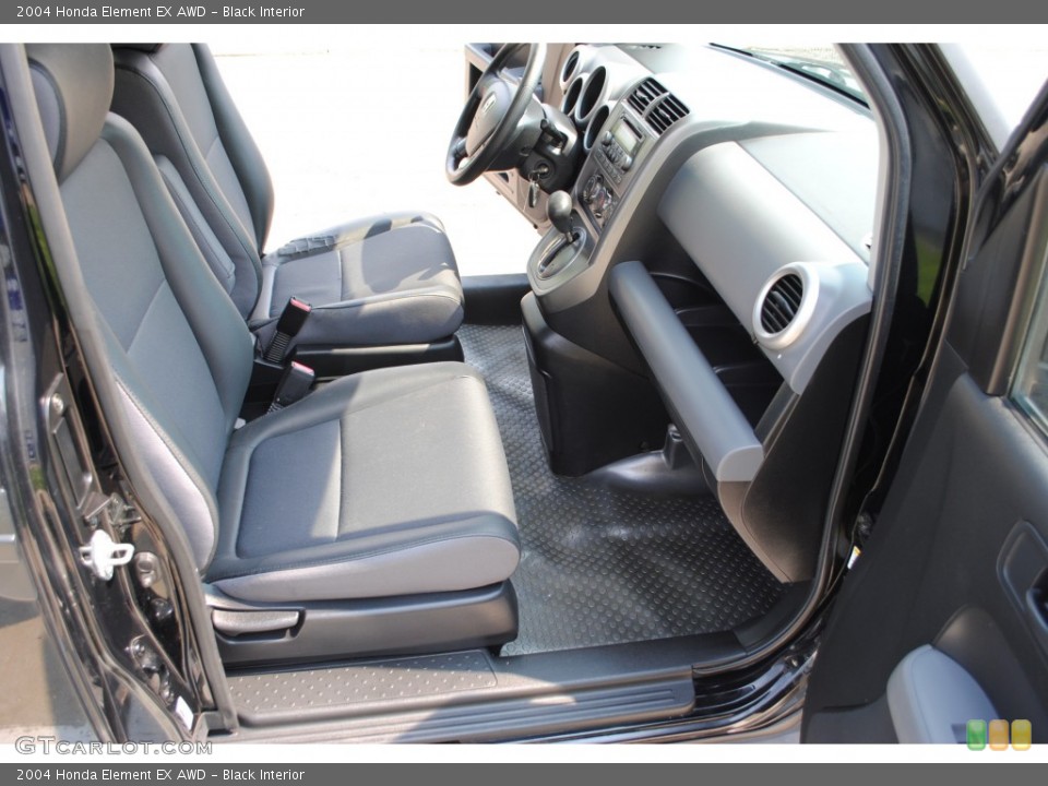 Black Interior Photo for the 2004 Honda Element EX AWD #49957337
