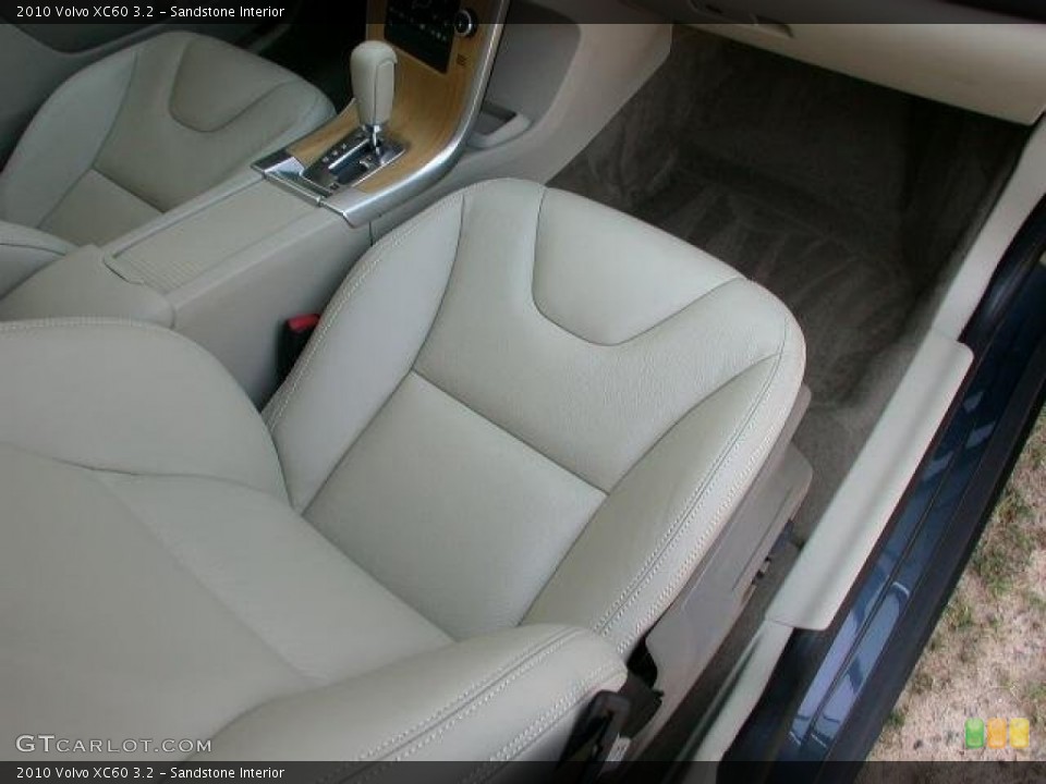 Sandstone Interior Photo for the 2010 Volvo XC60 3.2 #49957658