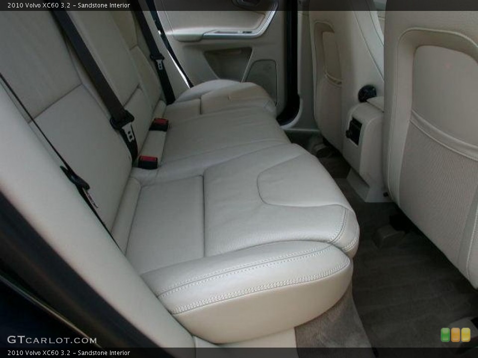 Sandstone Interior Photo for the 2010 Volvo XC60 3.2 #49957901
