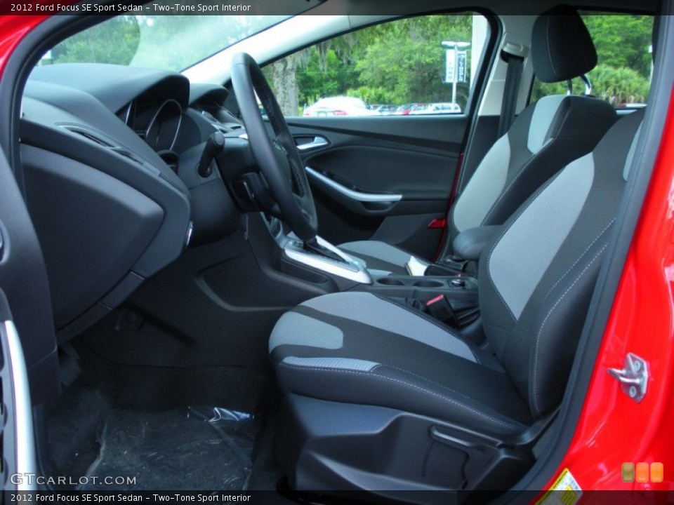 Two-Tone Sport Interior Photo for the 2012 Ford Focus SE Sport Sedan #49960667