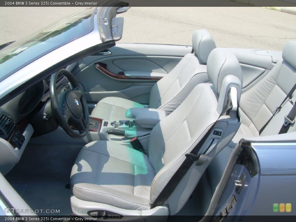 Grey Interior Photo for the 2004 BMW 3 Series 325i Convertible #49962857