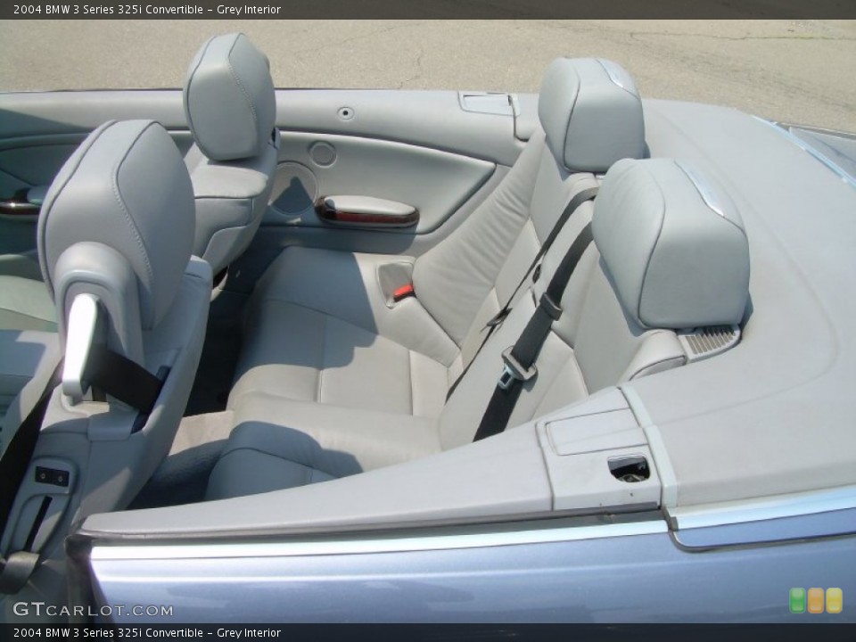 Grey Interior Photo for the 2004 BMW 3 Series 325i Convertible #49962869