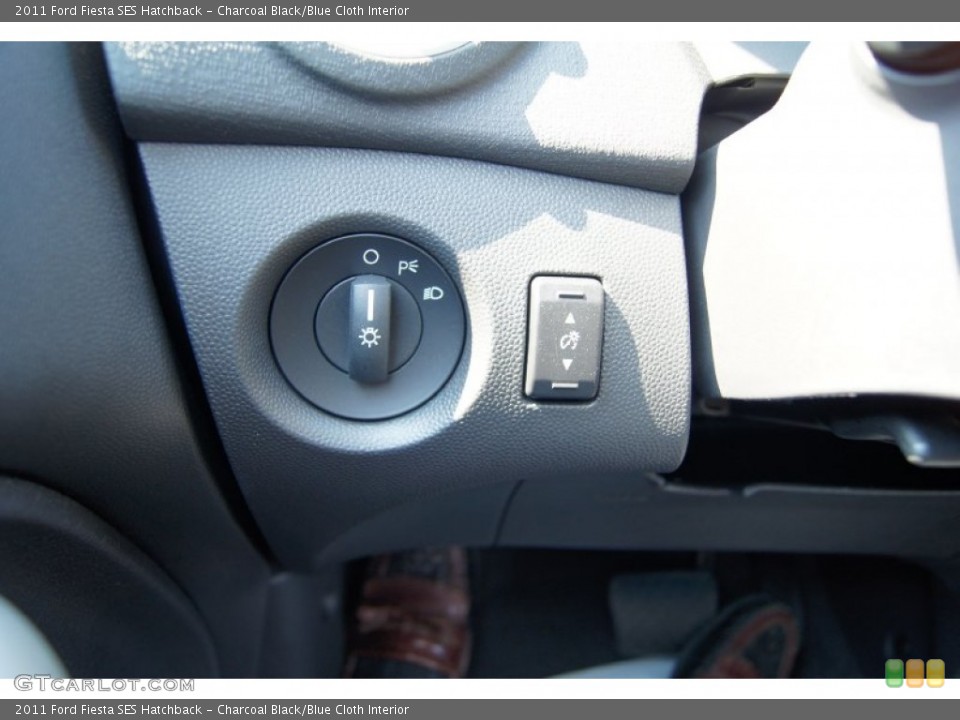 Charcoal Black/Blue Cloth Interior Controls for the 2011 Ford Fiesta SES Hatchback #49968702