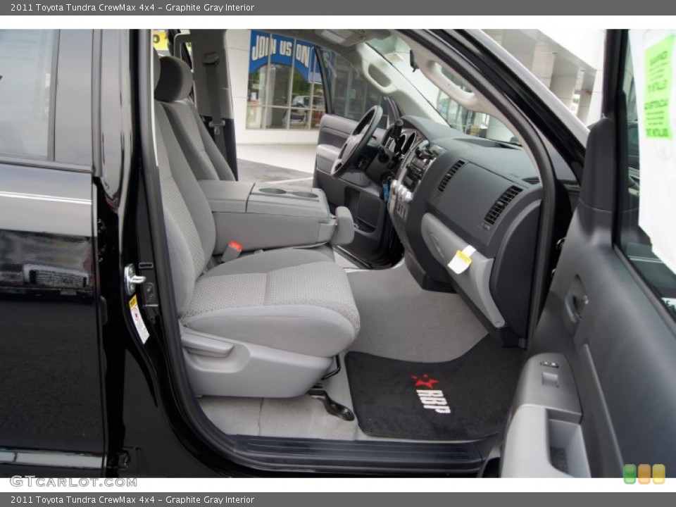 Graphite Gray Interior Photo for the 2011 Toyota Tundra CrewMax 4x4 #49968900