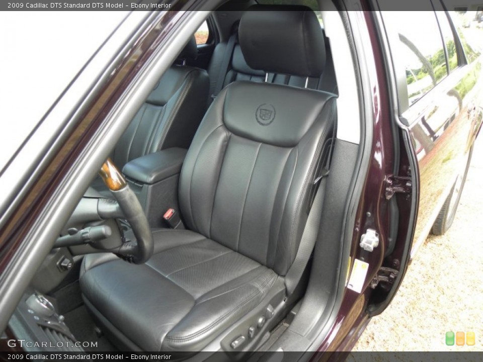Ebony Interior Photo for the 2009 Cadillac DTS  #49971036