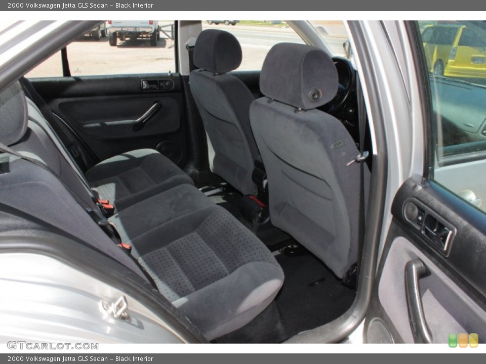 Black Interior Photo for the 2000 Volkswagen Jetta GLS Sedan #49976397