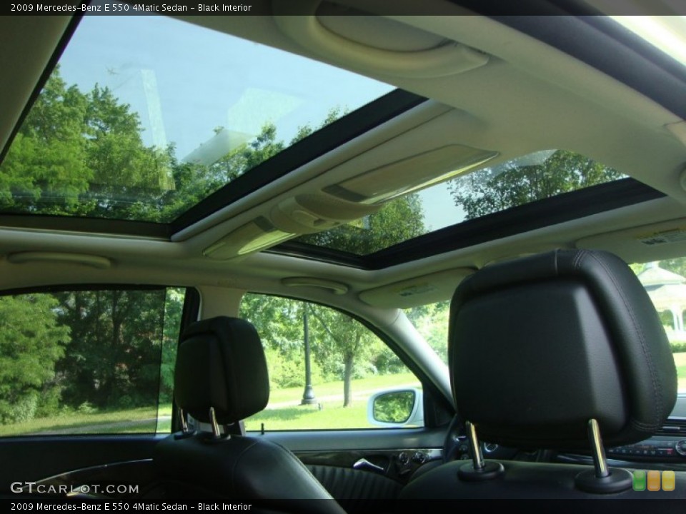 Black Interior Sunroof for the 2009 Mercedes-Benz E 550 4Matic Sedan #49977438