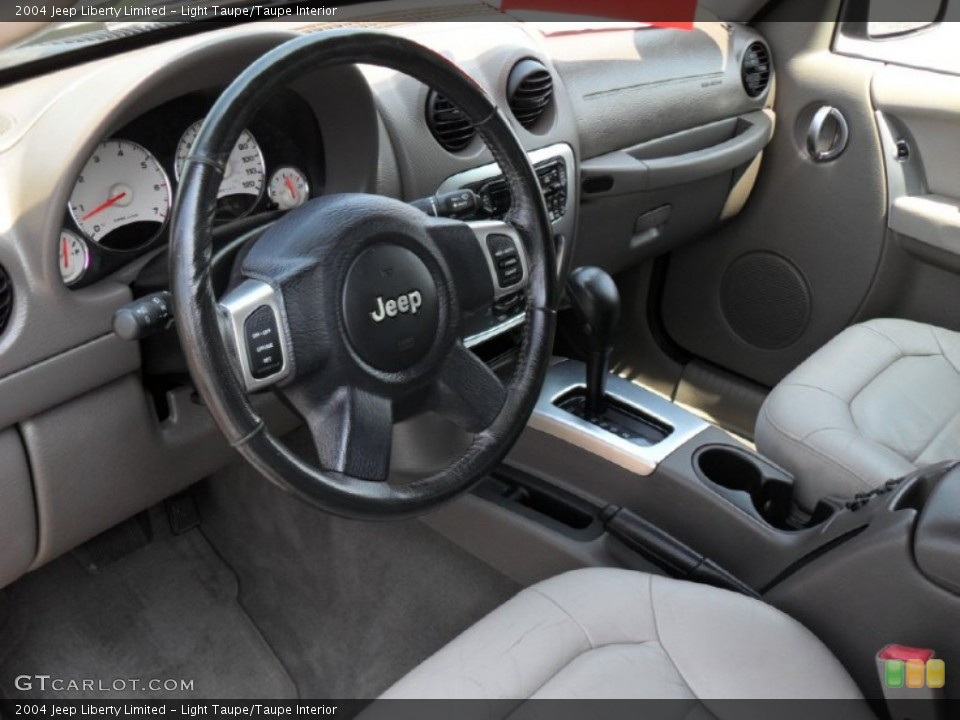 Light Taupe/Taupe Interior Photo for the 2004 Jeep Liberty Limited #49982793