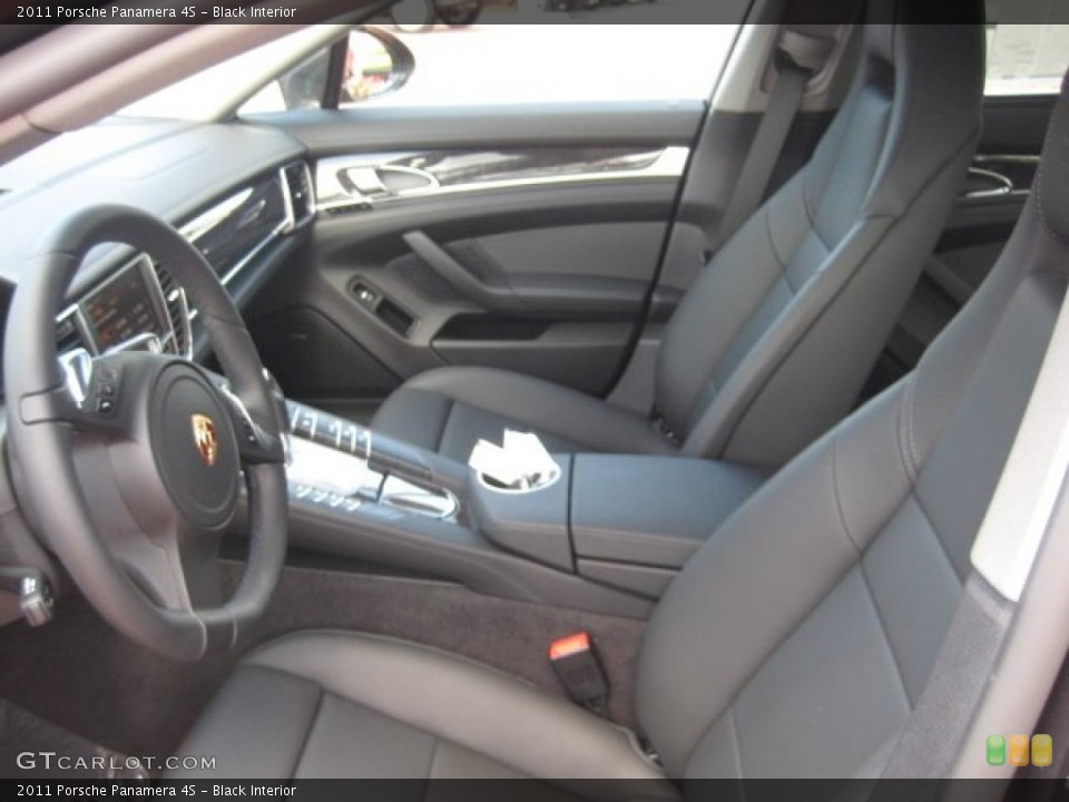 Black Interior Photo for the 2011 Porsche Panamera 4S #49992952