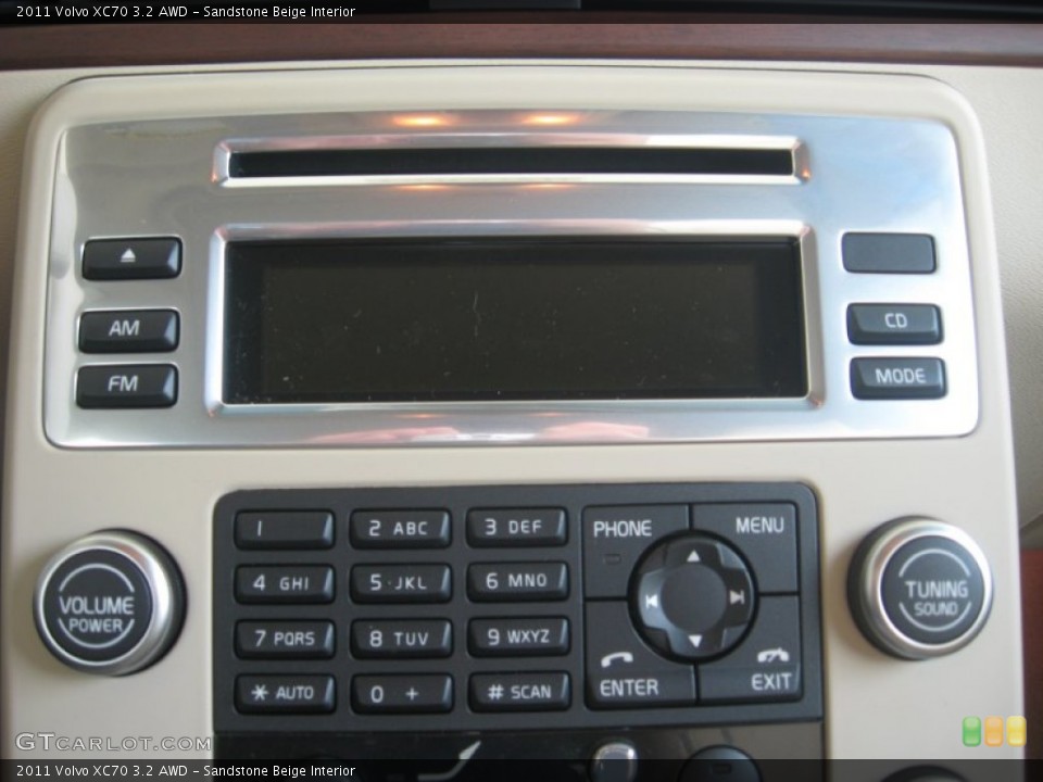 Sandstone Beige Interior Controls for the 2011 Volvo XC70 3.2 AWD #49994119