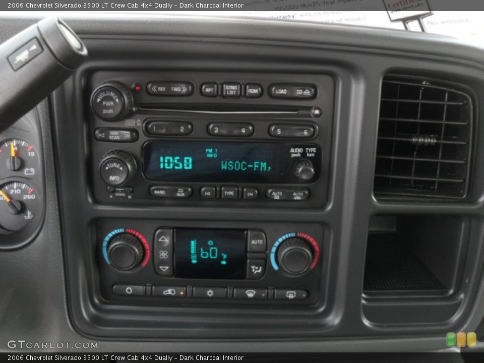 Dark Charcoal Interior Controls for the 2006 Chevrolet Silverado 3500 LT Crew Cab 4x4 Dually #49996465