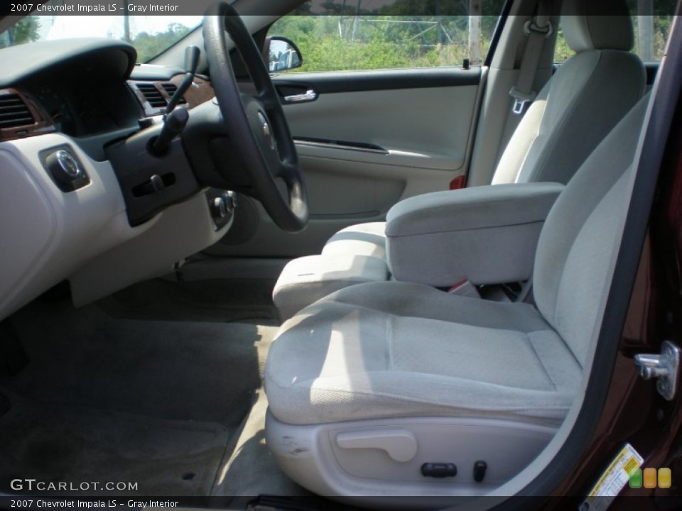 Gray Interior Photo for the 2007 Chevrolet Impala LS #50005561