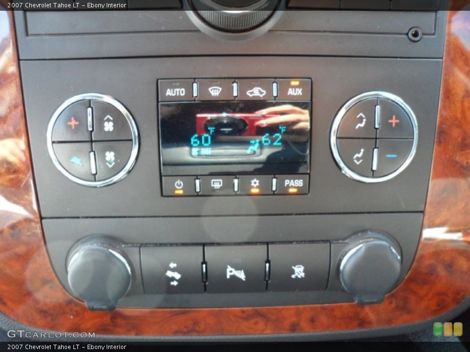 Ebony Interior Controls for the 2007 Chevrolet Tahoe LT #50011801