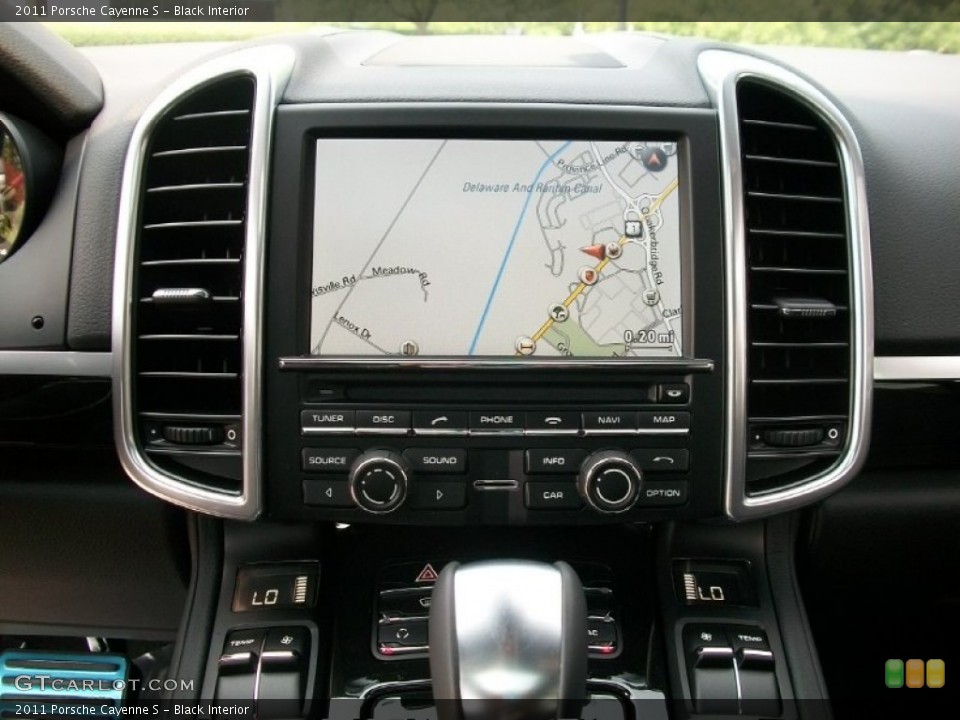Black Interior Navigation for the 2011 Porsche Cayenne S #50030674