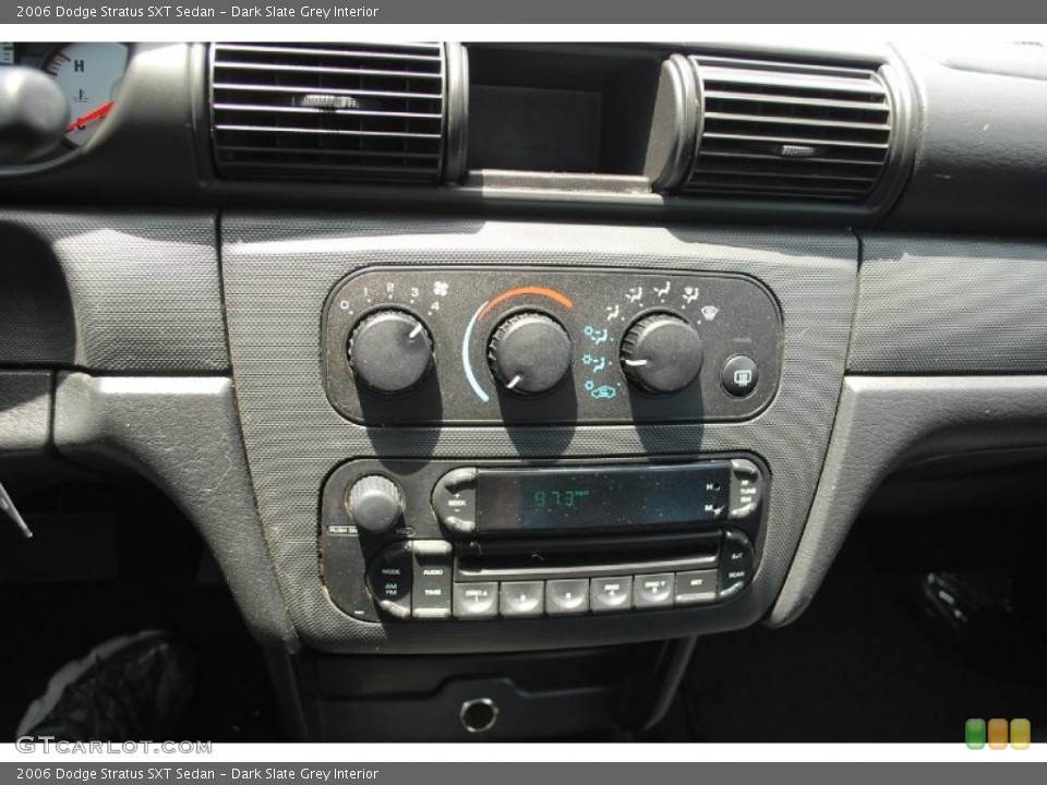 Dark Slate Grey Interior Controls for the 2006 Dodge Stratus SXT Sedan #50031187