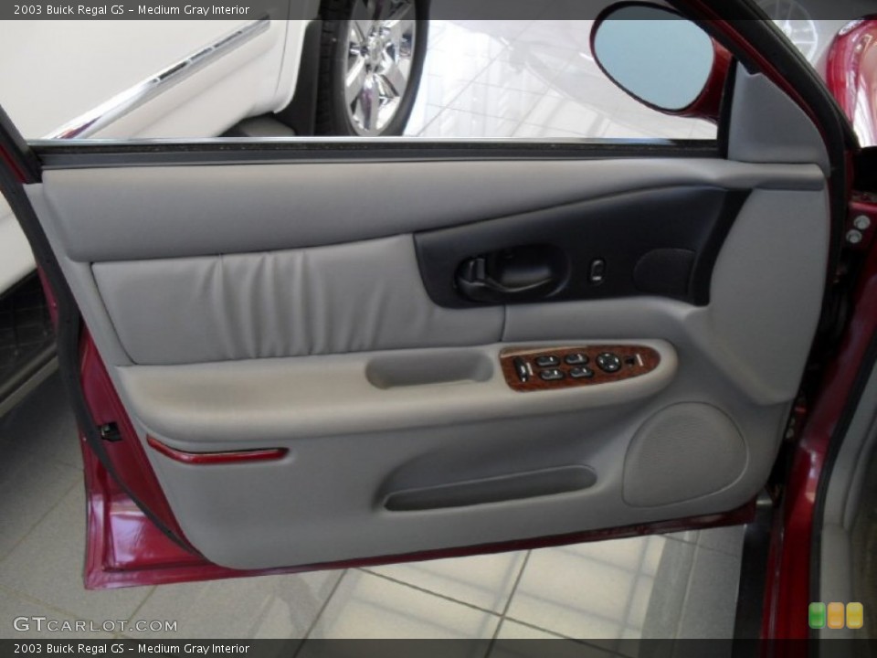 Medium Gray Interior Door Panel for the 2003 Buick Regal GS #50035430