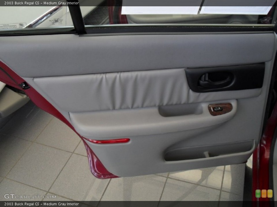 Medium Gray Interior Door Panel for the 2003 Buick Regal GS #50035439