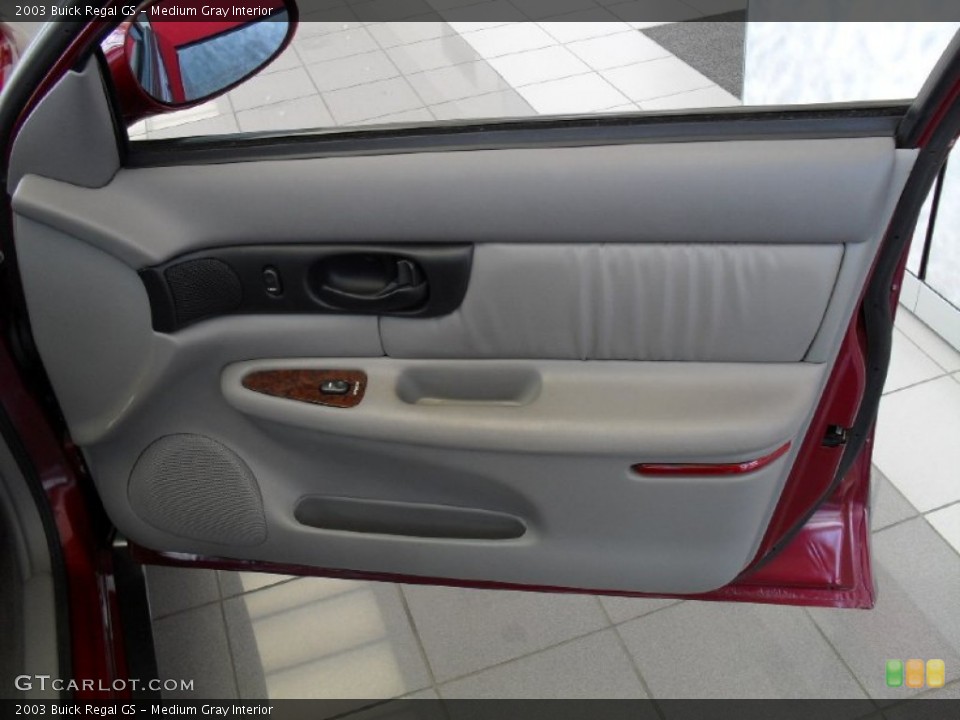 Medium Gray Interior Door Panel for the 2003 Buick Regal GS #50035448