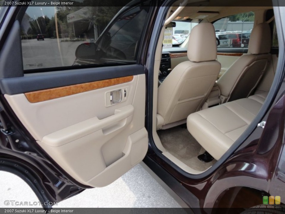 Beige Interior Photo for the 2007 Suzuki XL7 Luxury #50038272