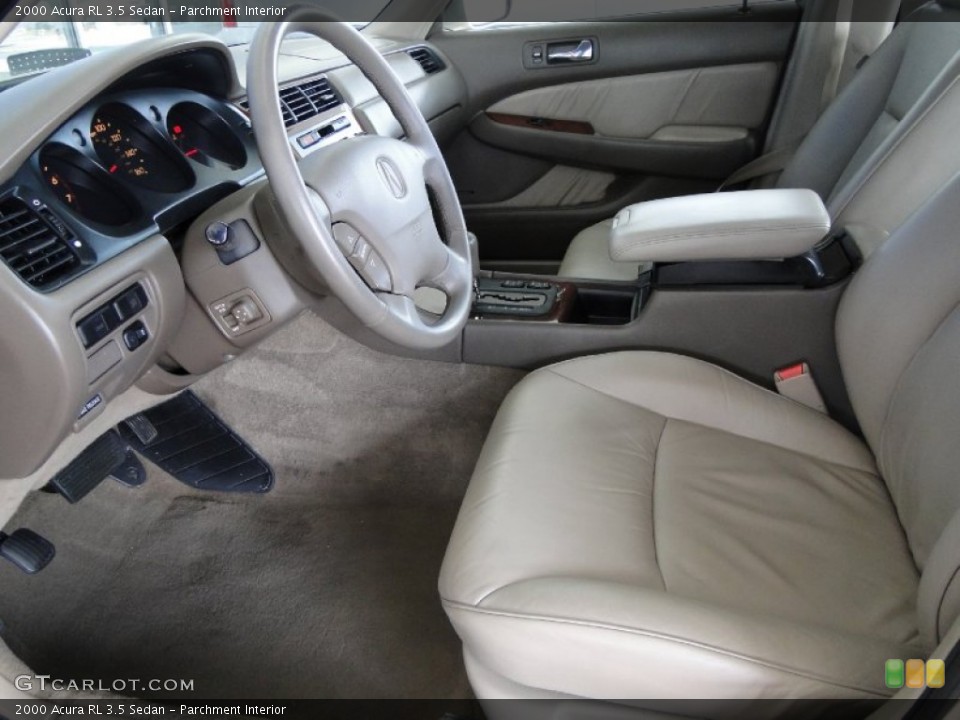 Parchment Interior Photo for the 2000 Acura RL 3.5 Sedan #50041143