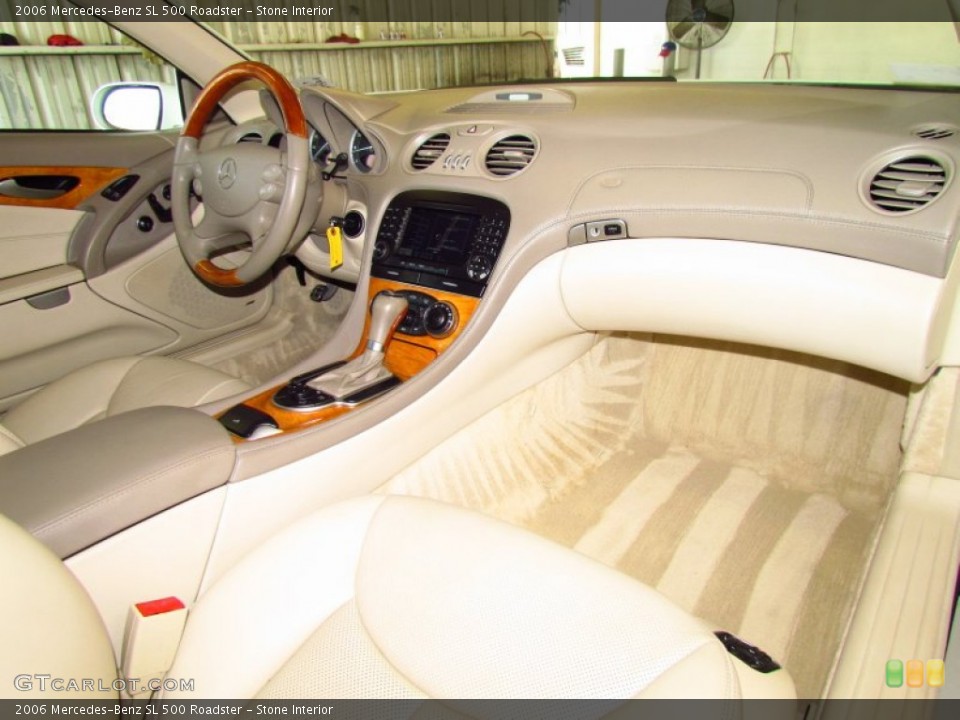 Stone Interior Photo for the 2006 Mercedes-Benz SL 500 Roadster #50042028