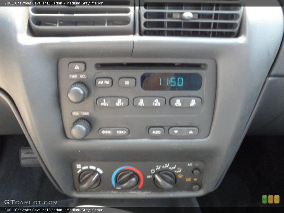 Medium Gray Interior Controls for the 2001 Chevrolet Cavalier LS Sedan #50045100