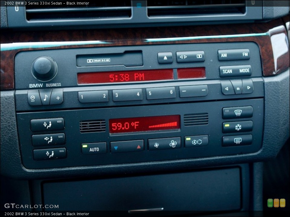 Black Interior Controls for the 2002 BMW 3 Series 330xi Sedan #50065864