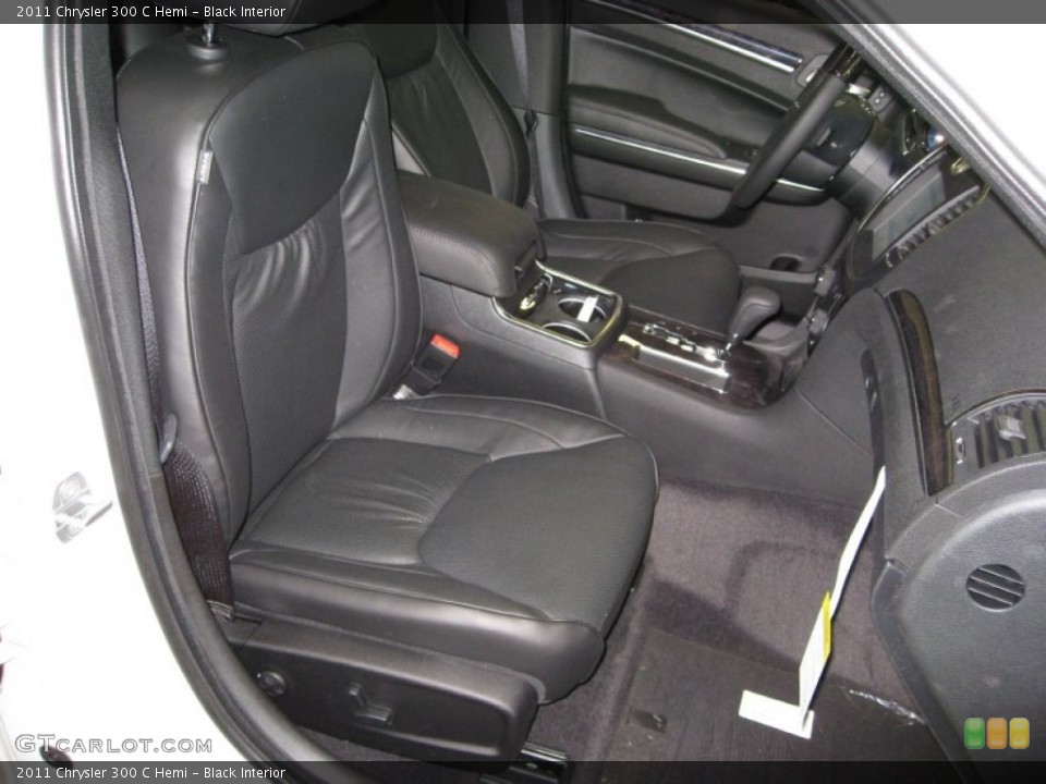 Black Interior Photo for the 2011 Chrysler 300 C Hemi #50071330