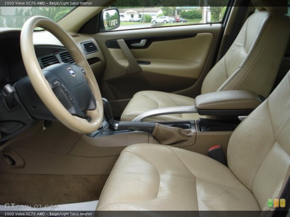 Beige/Light Sand Interior Photo for the 2003 Volvo XC70 AWD #50071834