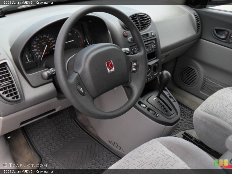 Gray Interior Photo for the 2003 Saturn VUE V6 #50077195