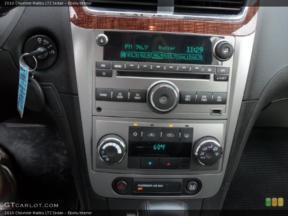 Ebony Interior Controls for the 2010 Chevrolet Malibu LTZ Sedan #50083757