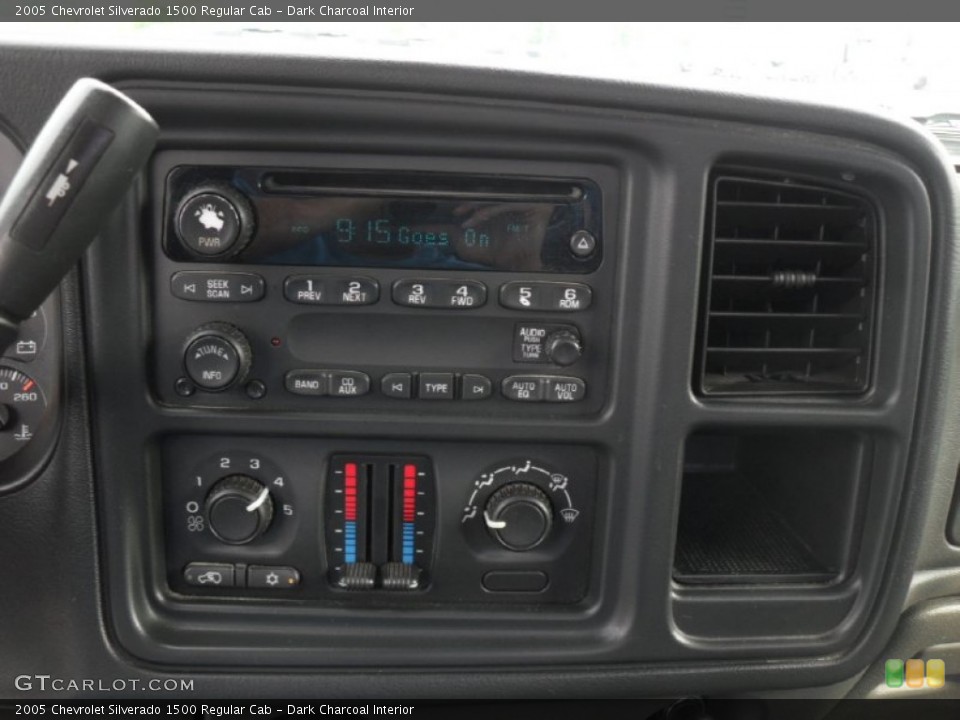 Dark Charcoal Interior Controls for the 2005 Chevrolet Silverado 1500 Regular Cab #50083970