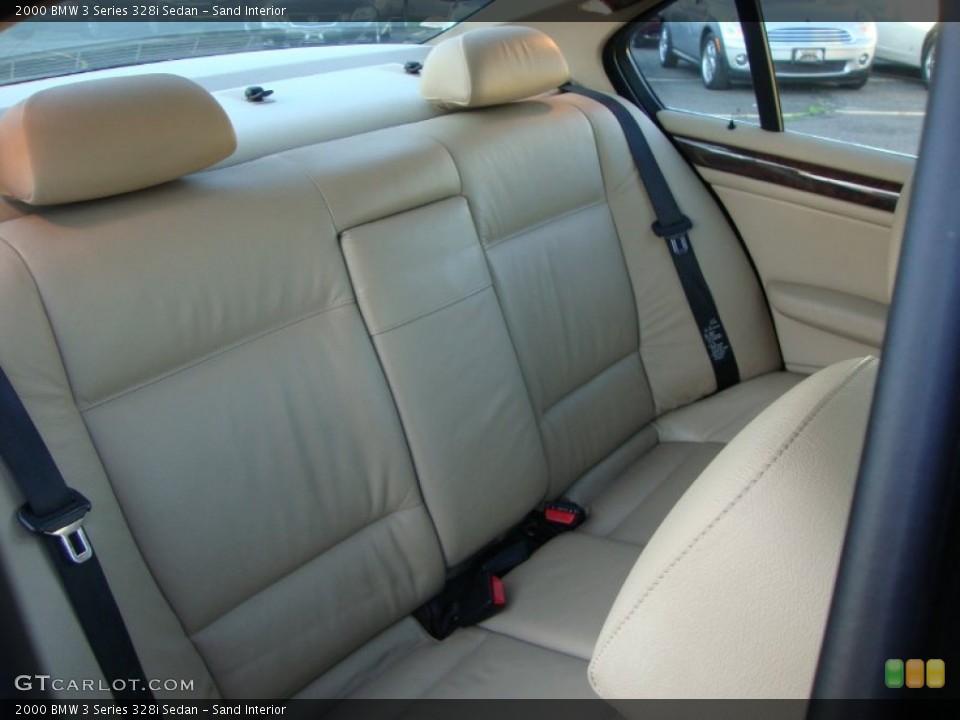 Sand Interior Photo for the 2000 BMW 3 Series 328i Sedan #50087730
