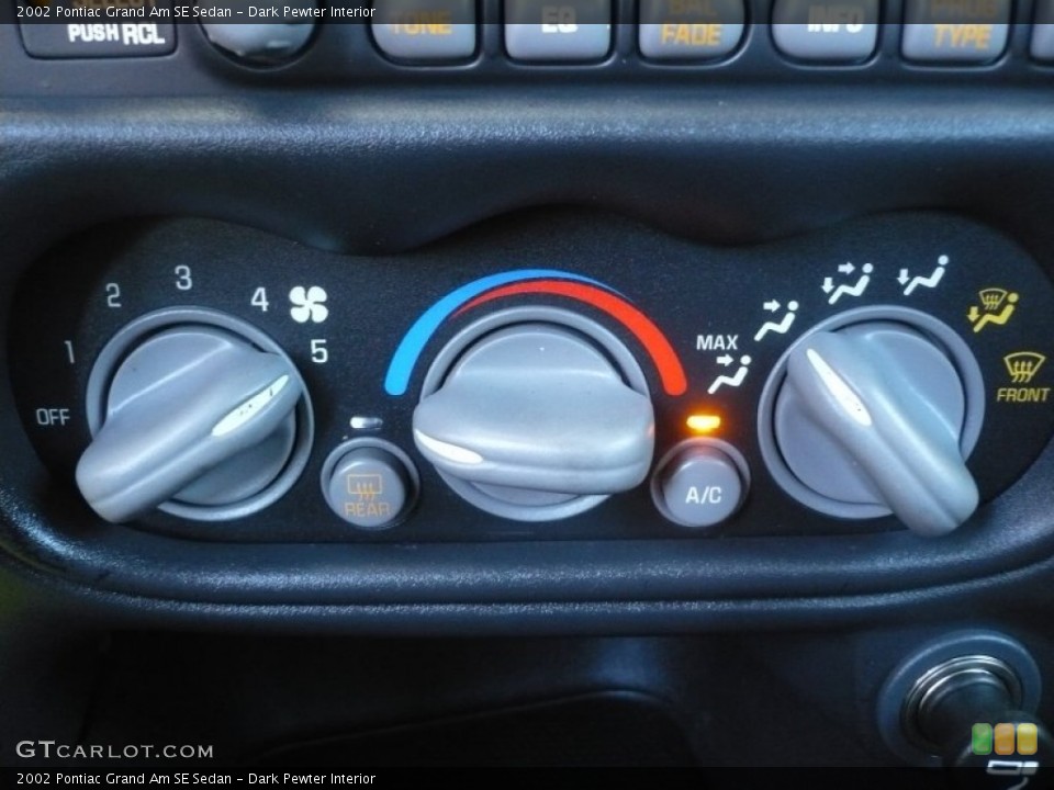 Dark Pewter Interior Controls for the 2002 Pontiac Grand Am SE Sedan #50112039