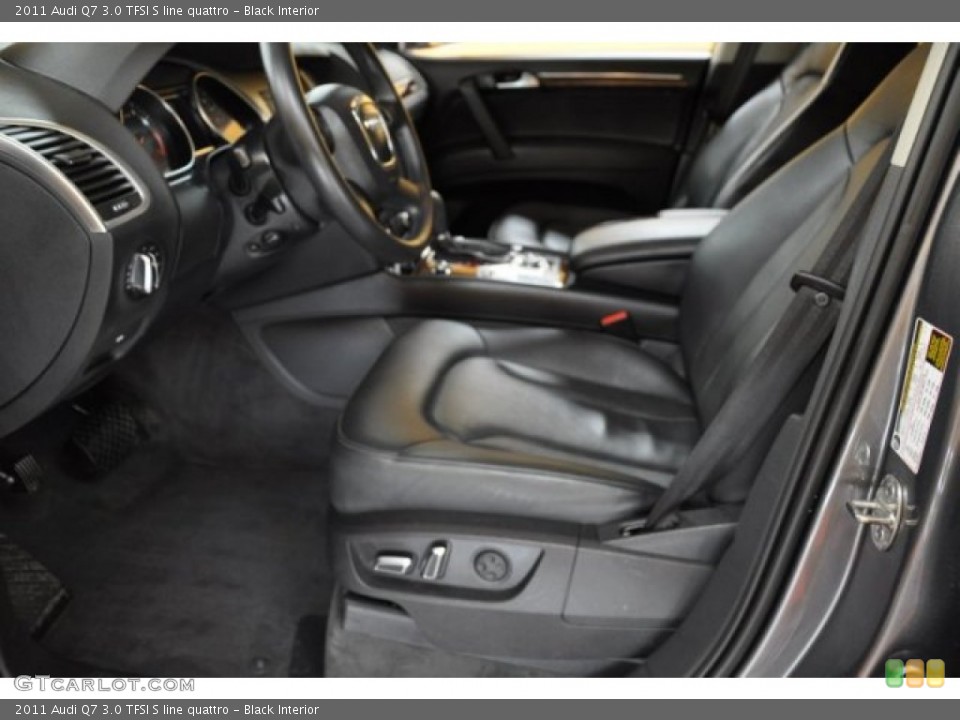 Black Interior Photo for the 2011 Audi Q7 3.0 TFSI S line quattro #50119041
