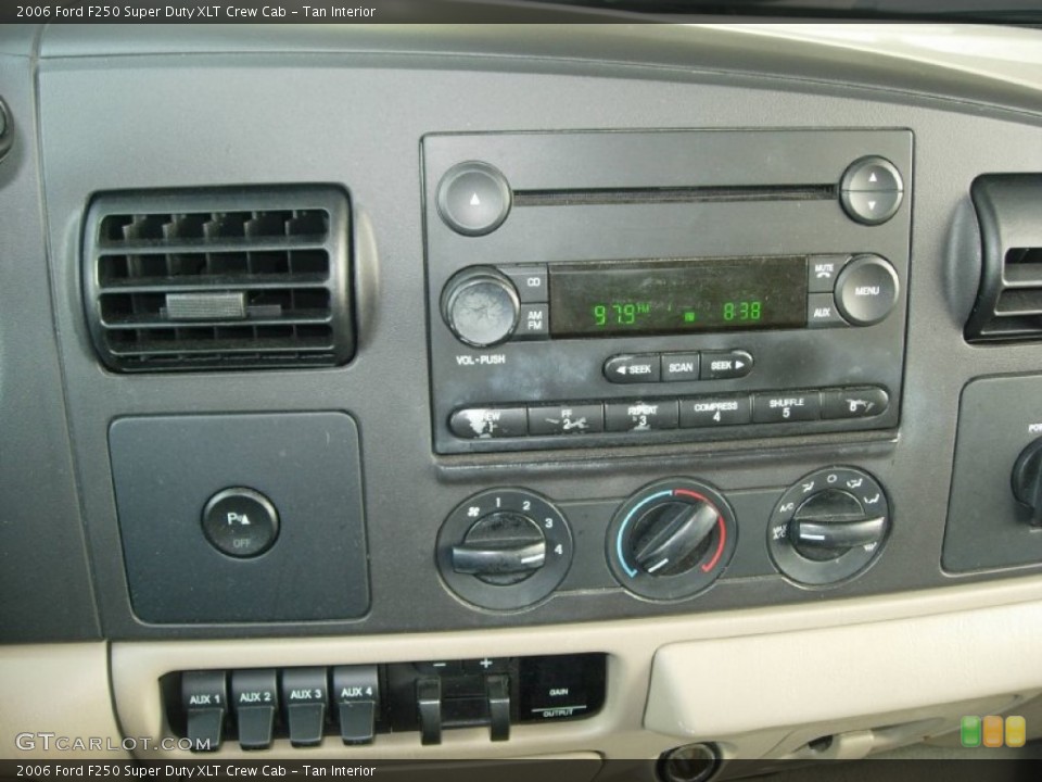 Tan Interior Controls for the 2006 Ford F250 Super Duty XLT Crew Cab #50121210