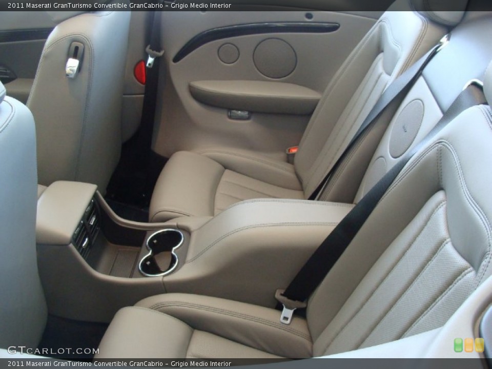 Grigio Medio Interior Photo for the 2011 Maserati GranTurismo Convertible GranCabrio #50130906