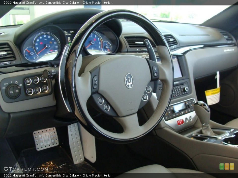 Grigio Medio Interior Steering Wheel for the 2011 Maserati GranTurismo Convertible GranCabrio #50131032