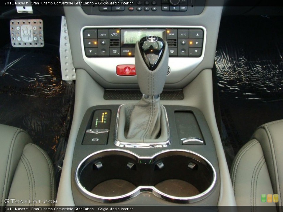 Grigio Medio Interior Transmission for the 2011 Maserati GranTurismo Convertible GranCabrio #50131068