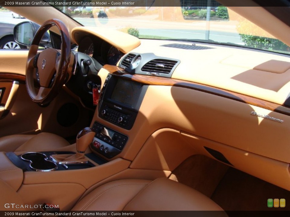 Cuoio Interior Dashboard for the 2009 Maserati GranTurismo  #50131458