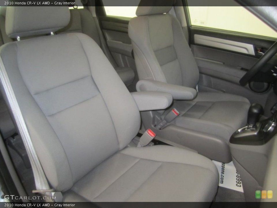 Gray Interior Photo for the 2010 Honda CR-V LX AWD #50137903