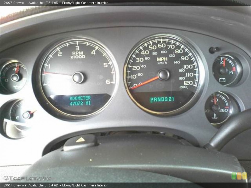 Ebony/Light Cashmere Interior Gauges for the 2007 Chevrolet Avalanche LTZ 4WD #50144506