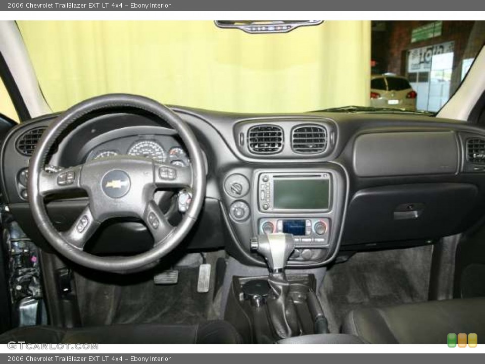 Ebony Interior Dashboard for the 2006 Chevrolet TrailBlazer EXT LT 4x4 #50147893